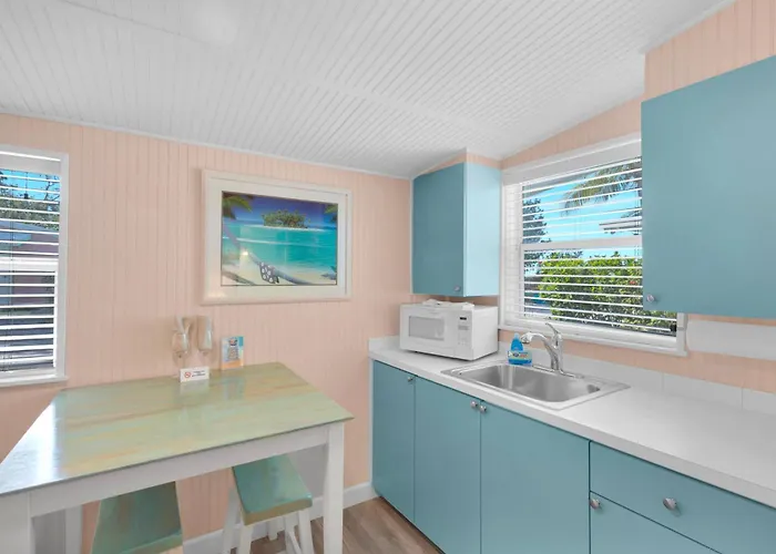 Sunset Cove Beach Resort